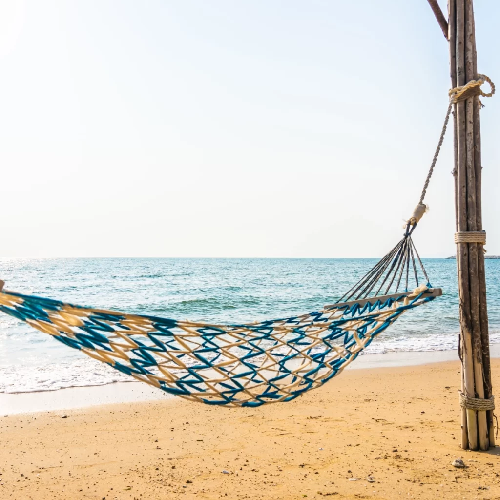 How to Hang a Hammock from a Tree