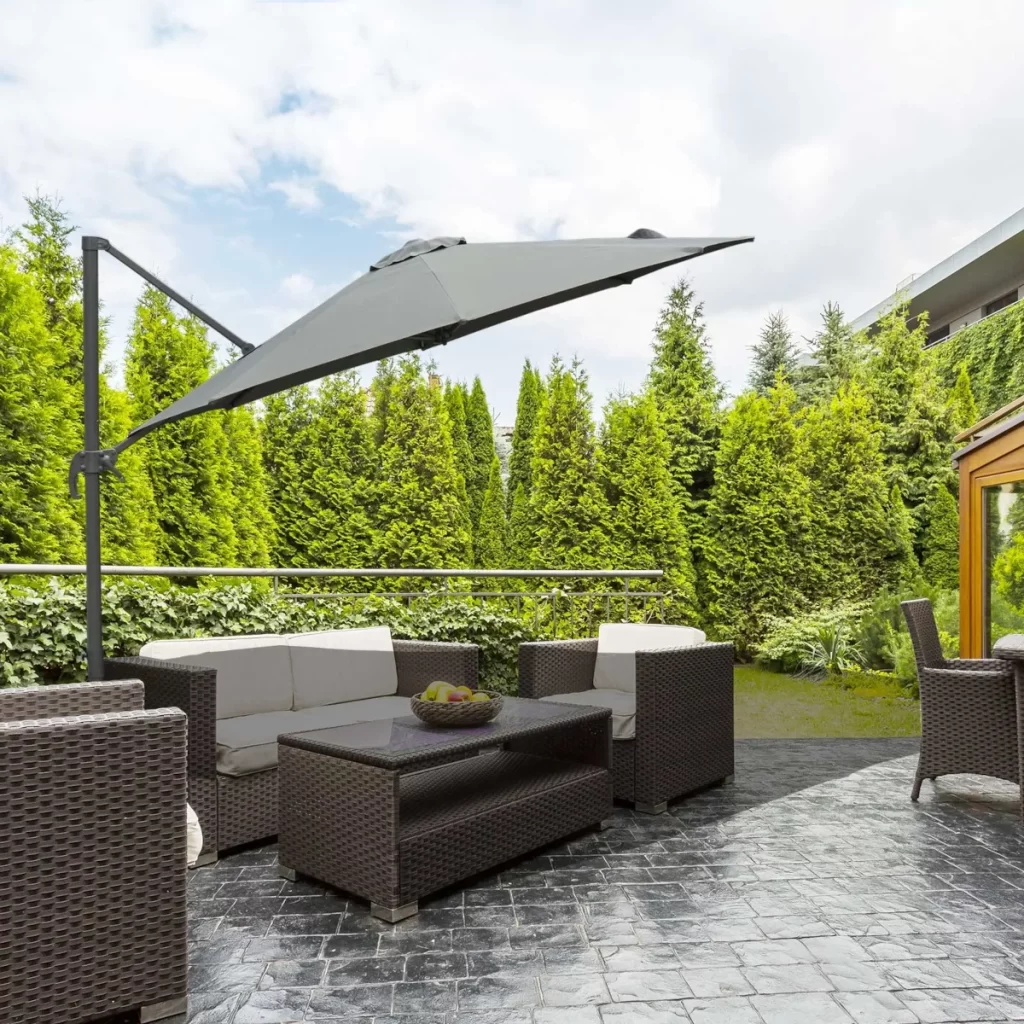 Tilting Cantilever Parasols