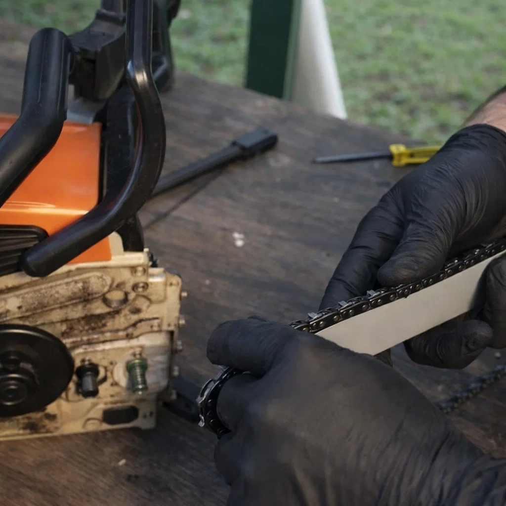 How to Put a Chain on a Chainsaw: Step-by-Step Guide - Aosom